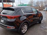 Kia Sportage 2016 года за 7 000 000 тг. в Уральск – фото 2