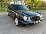 Mercedes-Benz E 280 1997 годаүшін3 150 000 тг. в Астана – фото 2