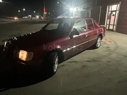 Mercedes-Benz E 260 1992 года за 1 800 000 тг. в Жезказган – фото 11