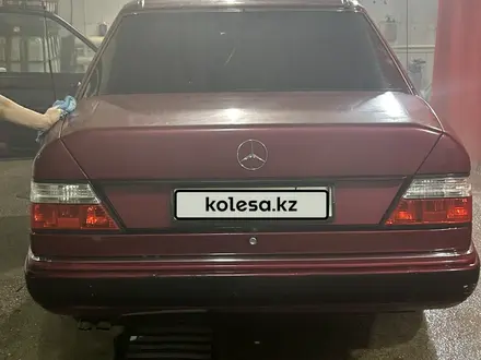 Mercedes-Benz E 260 1992 года за 1 800 000 тг. в Жезказган – фото 12