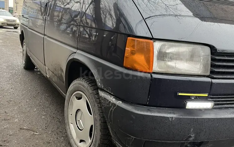 Volkswagen Caravelle 1992 годаүшін3 500 000 тг. в Петропавловск