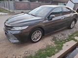 Toyota Camry 2018 года за 11 500 000 тг. в Шымкент – фото 4