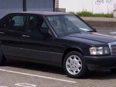 Двери. На Mercedes-Benz 190 за 7 000 тг. в Караганда