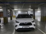 Toyota Highlander 2022 года за 28 000 000 тг. в Астана – фото 3