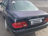 Mercedes-Benz E 200 1996 года за 1 200 000 тг. в Караганда – фото 4