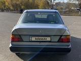 Mercedes-Benz E 260 1987 годаүшін1 500 000 тг. в Караганда – фото 4