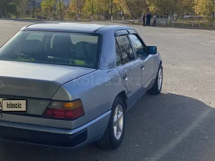 Mercedes-Benz E 260 1987 года за 1 500 000 тг. в Караганда – фото 5