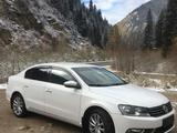 Volkswagen Passat 2014 года за 7 500 000 тг. в Алматы