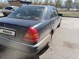 Mercedes-Benz C 180 1997 года за 1 500 000 тг. в Астана – фото 4