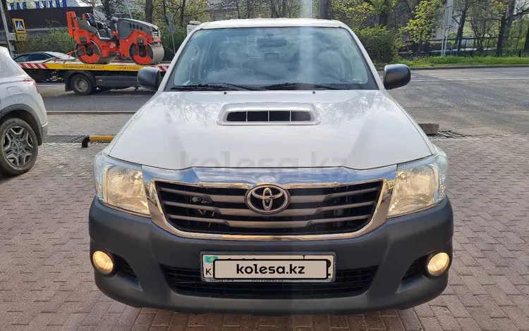 Toyota Hilux 2015 года за 10 500 000 тг. в Алматы