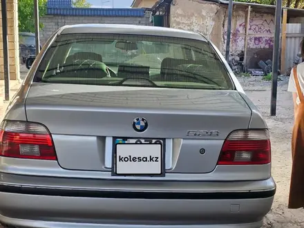 BMW 528 1998 года за 3 200 000 тг. в Шымкент – фото 2
