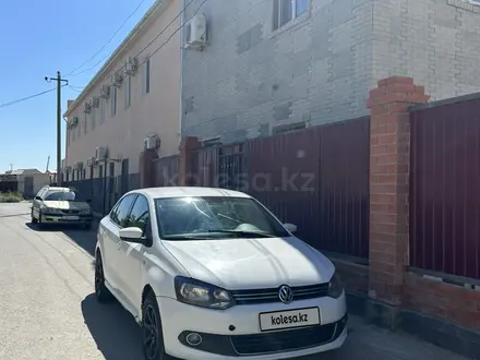 Volkswagen Polo 2012 года за 2 600 000 тг. в Атырау – фото 4