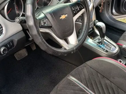 Chevrolet Cruze 2013 года за 4 300 000 тг. в Алматы – фото 22