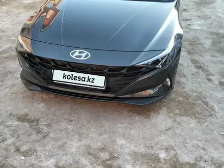 Hyundai Elantra 2023 года за 11 335 186 тг. в Шиели – фото 3