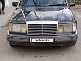 Mercedes-Benz E 230 1991 года за 1 600 000 тг. в Алматы – фото 2