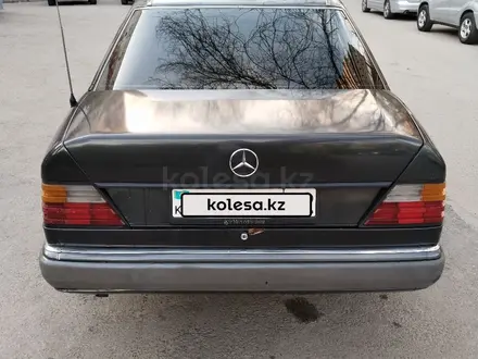 Mercedes-Benz E 230 1991 года за 1 600 000 тг. в Алматы – фото 6