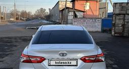 Toyota Camry 2021 года за 13 500 000 тг. в Караганда – фото 5