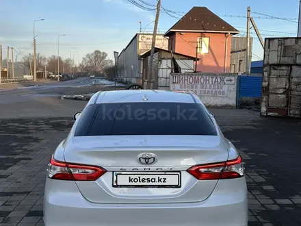 Toyota Camry 2021 года за 13 500 000 тг. в Караганда – фото 5