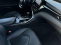 Toyota Camry 2021 года за 13 500 000 тг. в Караганда – фото 8