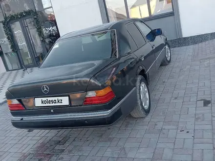 Mercedes-Benz E 230 1992 года за 1 650 000 тг. в Кызылорда – фото 3