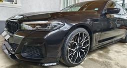 BMW 540 2022 года за 29 200 000 тг. в Шымкент – фото 2