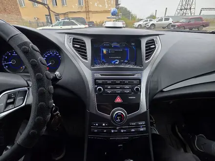 Hyundai Grandeur 2015 года за 3 300 000 тг. в Караганда – фото 25
