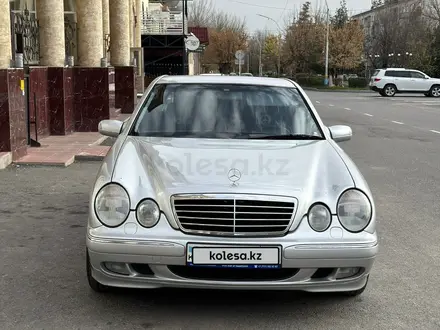 Mercedes-Benz E 320 2001 года за 6 900 000 тг. в Шымкент – фото 4