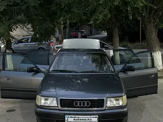 Audi 100