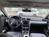 Volkswagen Passat 2012 года за 4 400 000 тг. в Атырау – фото 3