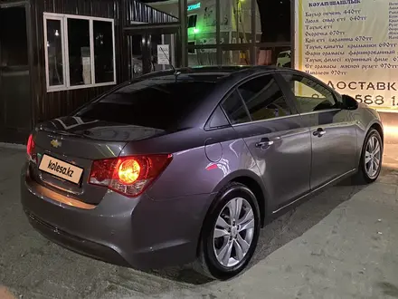 Chevrolet Cruze 2013 года за 4 500 000 тг. в Жанаозен