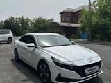 Hyundai Elantra 2022 года за 10 700 000 тг. в Шымкент – фото 3