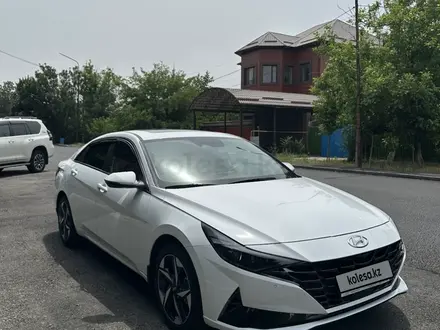 Hyundai Elantra 2022 года за 10 700 000 тг. в Шымкент – фото 3