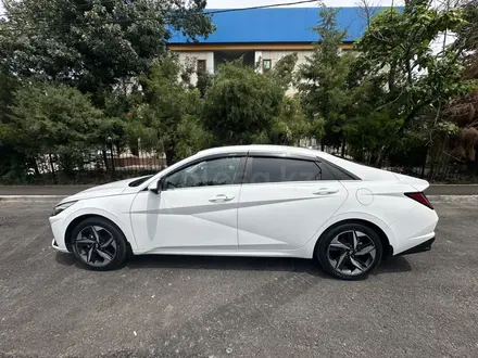 Hyundai Elantra 2022 года за 10 700 000 тг. в Шымкент – фото 8