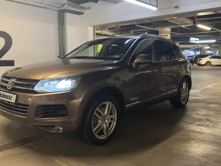 Volkswagen Touareg 2012 года за 11 500 000 тг. в Алматы – фото 5