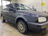 Volkswagen Golf 1994 года за 750 000 тг. в Жезказган – фото 3