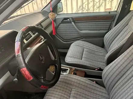 Mercedes-Benz E 230 1991 года за 2 300 000 тг. в Шымкент – фото 6