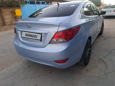 Hyundai Accent 2013 года за 4 500 000 тг. в Шымкент – фото 2