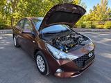 Hyundai Accent 2021 года за 6 800 000 тг. в Костанай – фото 2