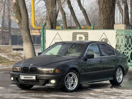 BMW 530 1999 года за 2 950 000 тг. в Алматы