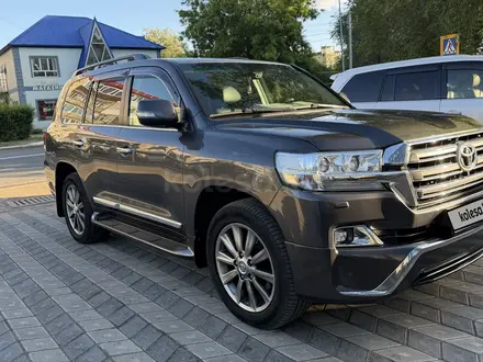 Toyota Land Cruiser 2016 года за 30 500 000 тг. в Уральск – фото 2