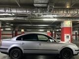 Volkswagen Passat 2001 года за 1 600 000 тг. в Тараз – фото 2