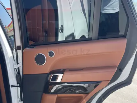Land Rover Range Rover 2014 года за 26 000 000 тг. в Алматы – фото 14