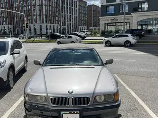 BMW 728