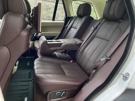 Land Rover Range Rover 2015 года за 25 400 000 тг. в Алматы – фото 21