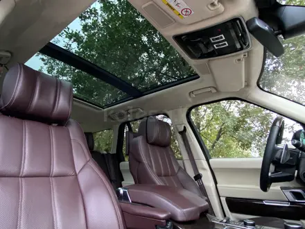 Land Rover Range Rover 2015 года за 25 400 000 тг. в Алматы – фото 28