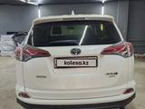 Toyota RAV4 2017 года за 10 200 000 тг. в Алматы – фото 4