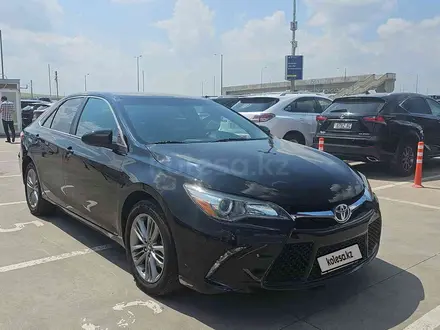 Toyota Camry 2017 года за 5 800 000 тг. в Алматы – фото 3