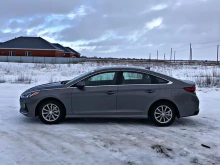 Hyundai Sonata 2018 года за 6 200 000 тг. в Уральск – фото 7