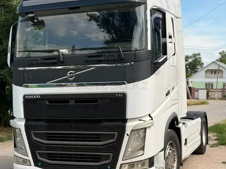 Volvo  FH 2015 года за 33 000 000 тг. в Тараз