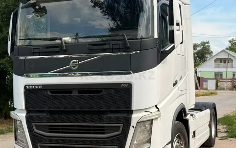 Volvo  FH 2015 года за 33 000 000 тг. в Тараз